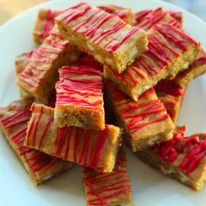 Valentines Day Blondies Deluxe Baking Kit