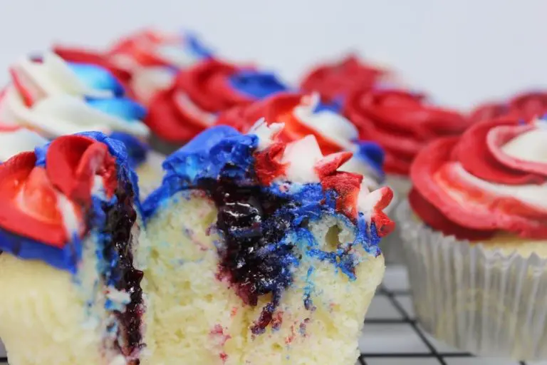 Red, White and Berry Cupcakes